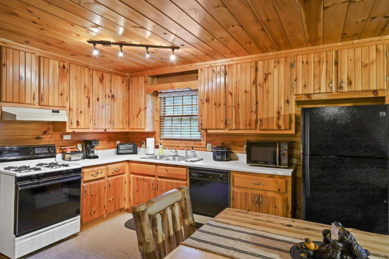 2 Separate Cabins Along A Peaceful Creek With Resort Amenities Ellijay Exterior photo