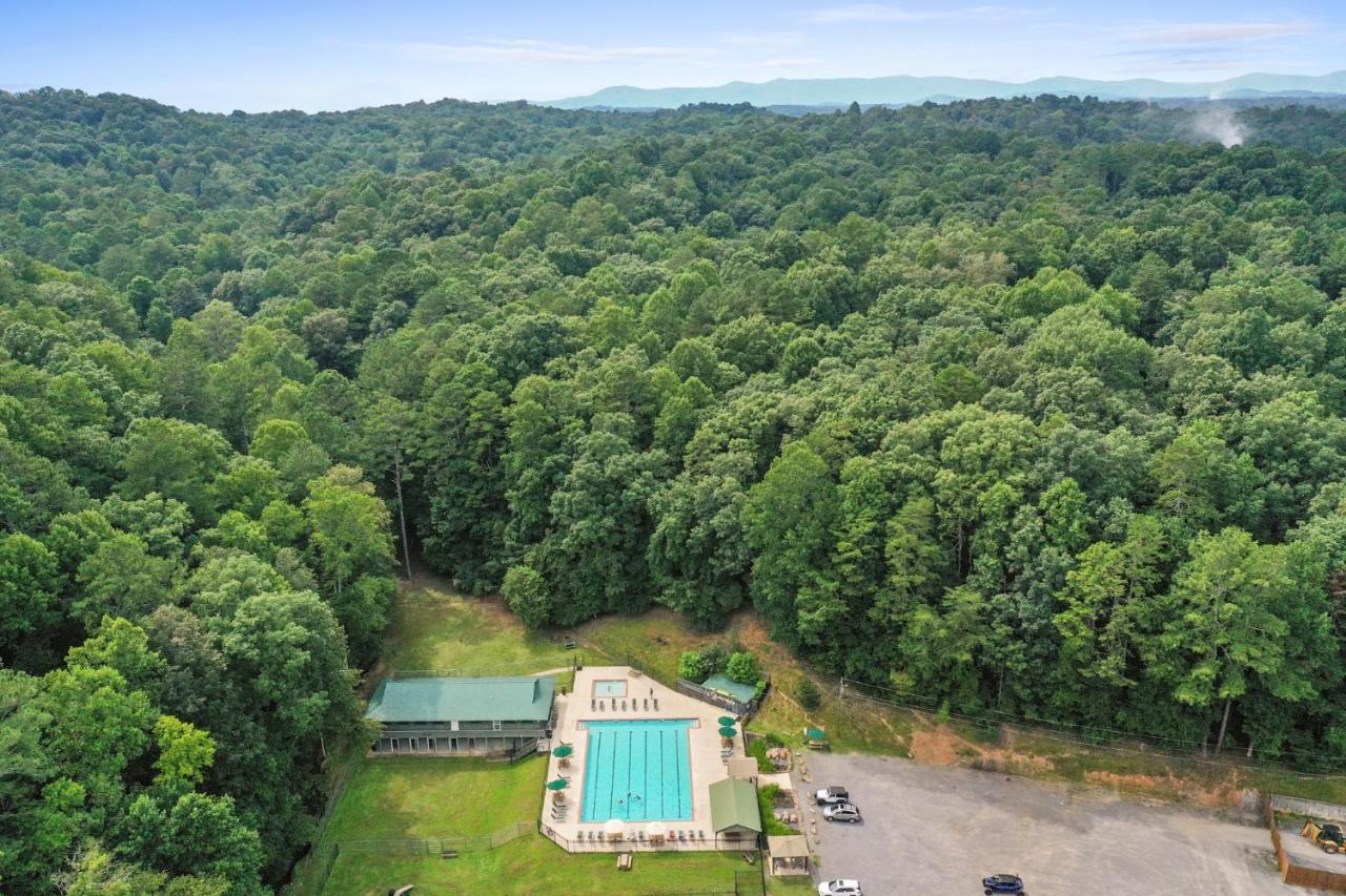 2 Separate Cabins Along A Peaceful Creek With Resort Amenities Ellijay Exterior photo